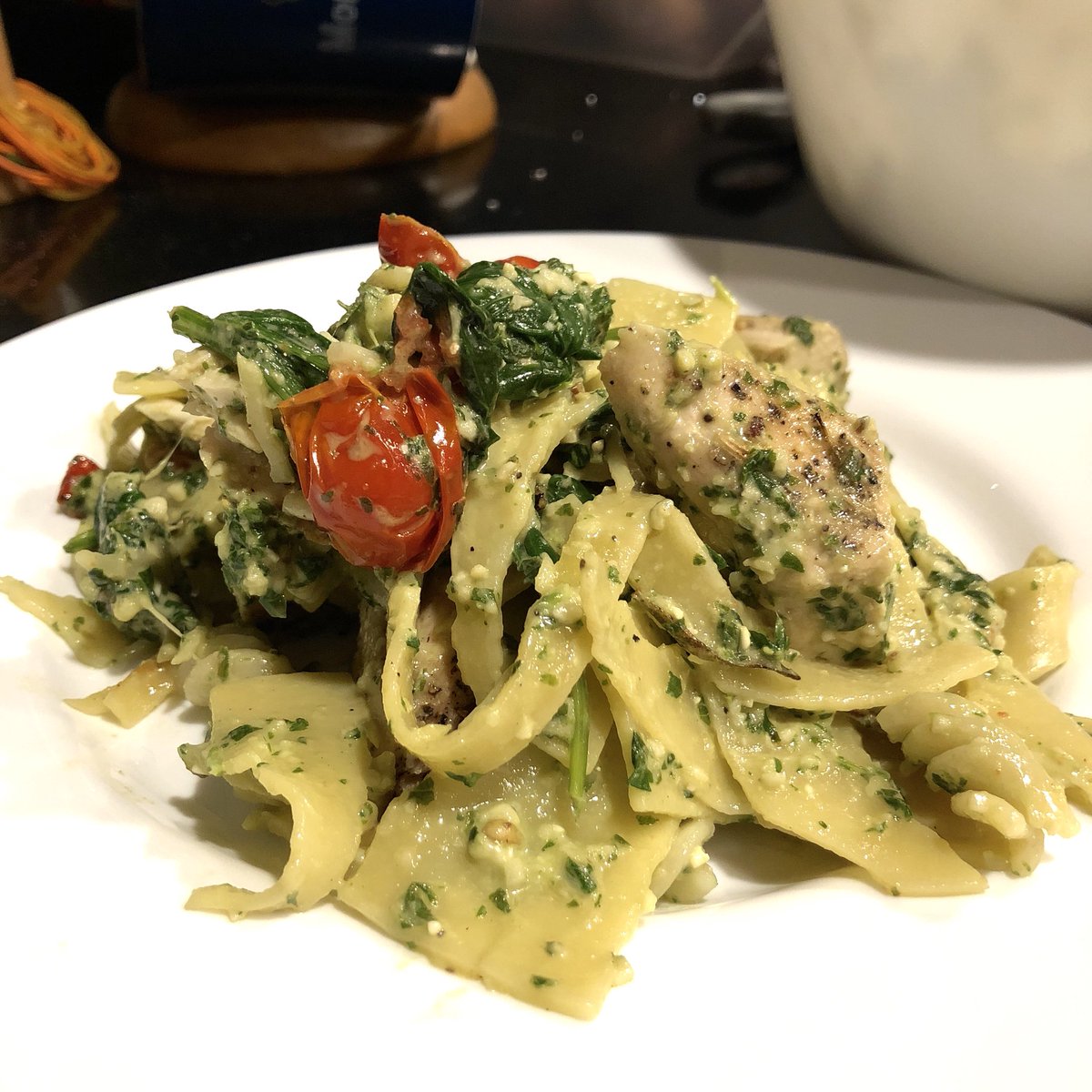 RaveenX's tweet photo. #tonightsmenu : Rocket & Basil pesto pasta sheets with pan seared garlic and rosemary sous vide chicken breast and baby tomatoes. A mouthful. LoL. #singamskitchen #inspiration by @jamieoliver and just decided to have fun with it https://t.co/9djjzNyuKT