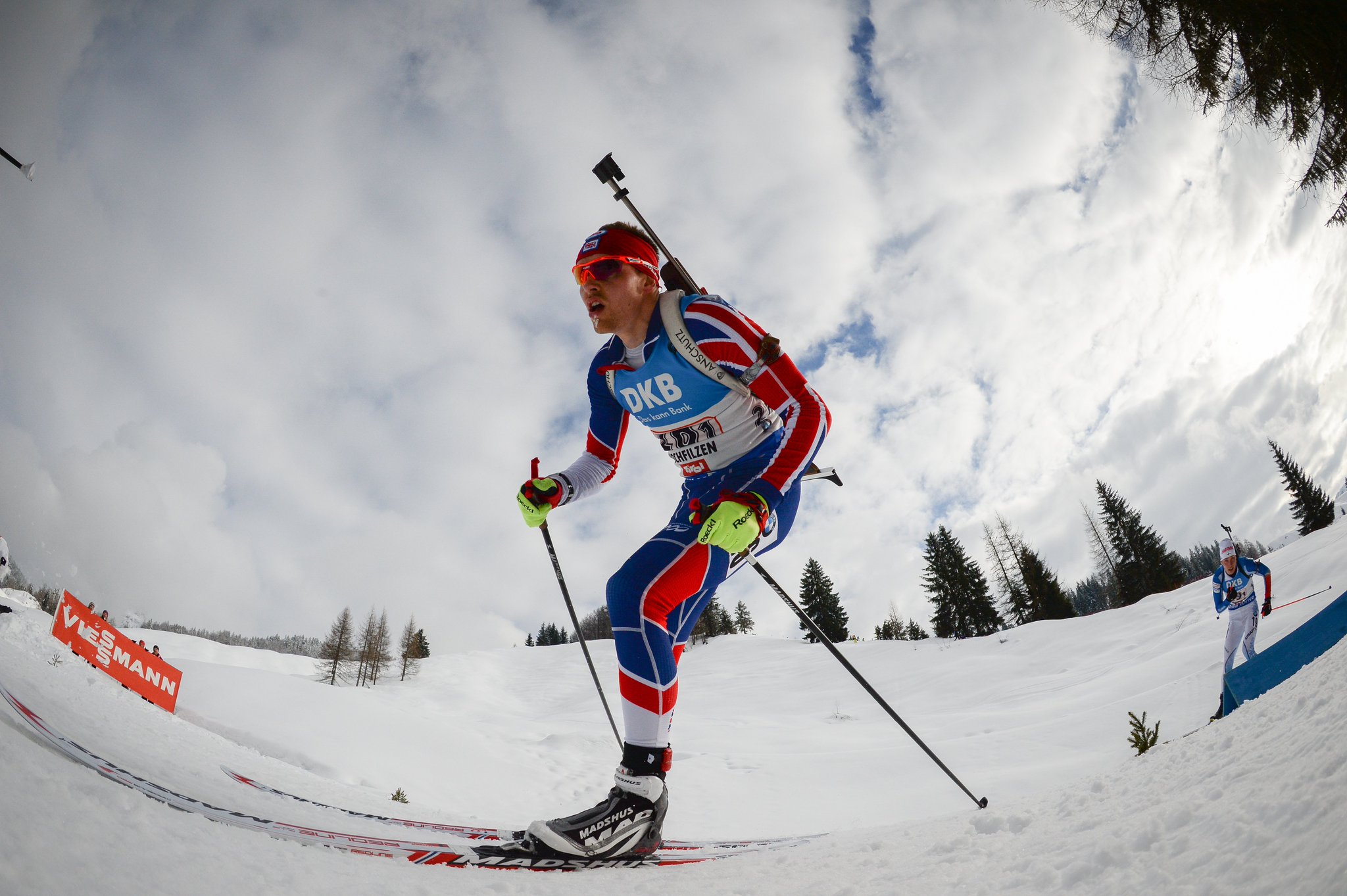  Happy Birthday to Scott Dixon GB biathlete!      