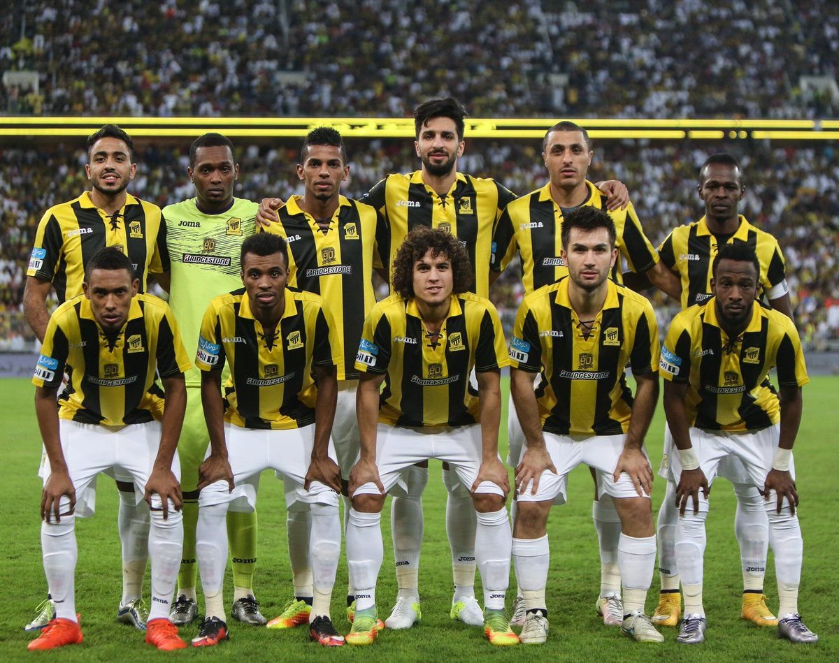 GoalSA's tweet photo. من هو الفريق الأفضل بين هذين الفريقين؟
الاتحاد 🔁
الأهلي ♥ https://t.co/ecJ24rLWx1