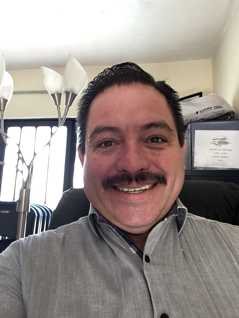 Julio_Aton's tweet image. Excelente inicio de semana! 
#TrabajandoAndo #ConTodoElPoder #Creando #Transformando #Desarrollando #Haciendo #NuevasIdeas #Mexico2018 #TpcNyMx18 #ByDA  #YoSoyAtón #Energía #EnMovimiento #YoSoyElQueYoSoy