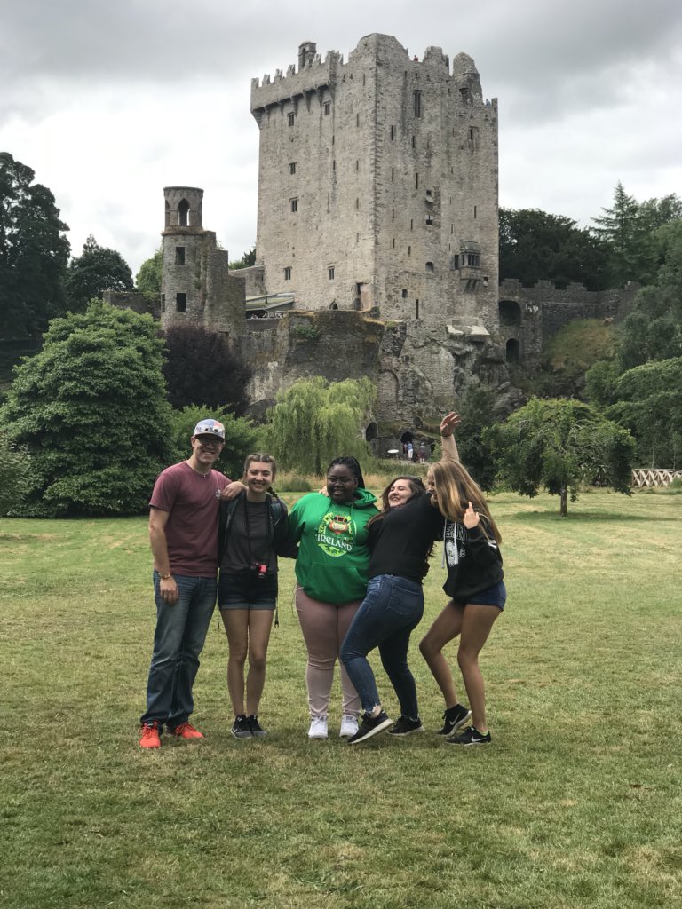 StreatFFA's tweet image. A great day at the Blarney Castle!! #history #internationallearning #kissthestone #irishtradition #StreatorDawgs #ffa #aginireland #climbthesteps