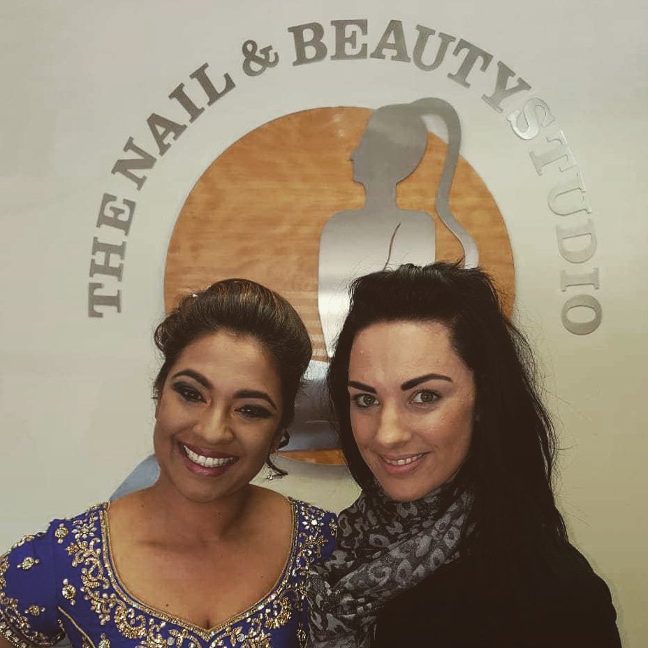 DesiraePillay's tweet photo. Please read my latest blog post on my experience with the Meyersdal Nail and Beauty Studio. 

#meyersdalnailandbeautystudio #makeup #newexperience #bollywood #bollywoodinspiredmakeup #TTMrsSA18 #makeupexperience #makeupmagic #michellemustoe #LizelleKruger

https://t.co/fJ1oPwzFc0 https://t.co/azTeYnv4V6