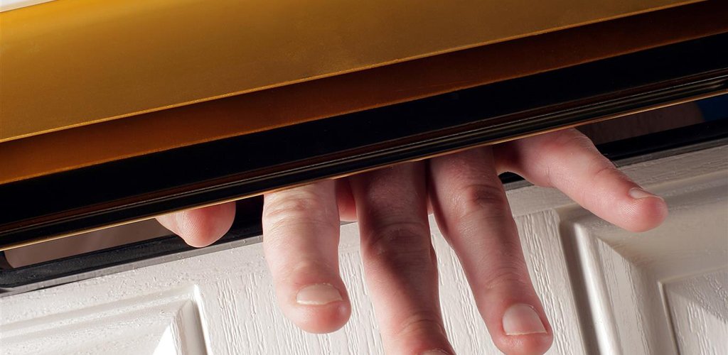 MAX6MUMSECURITY's tweet photo. Are you protected from #letterbox #crime? Find out more in our new blog post! https://t.co/1CKbEjRrZl