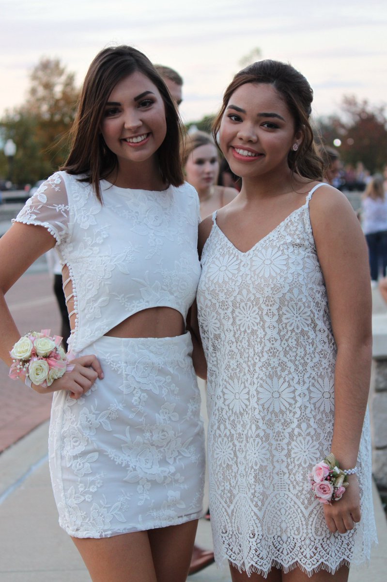 annalawlesss's tweet photo. From freshman year till now, HBD to my day 1🤪💖. Thanks for always being the snooki to my JWoww🤗Too many memories to count and can’t wait for many more, let’s cele hard tonight cause 17 never looked so good ;) #figures #getcrazygetwild https://t.co/isB81WlIjK