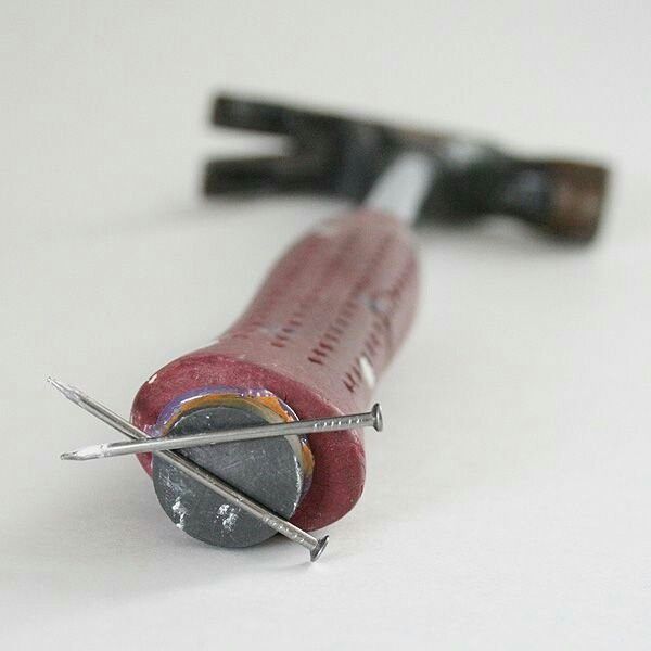 huddsbuilders's tweet photo. DIY Tip: Glue a strong magnet to the bottom of your hammer to avoid holding screws in your mouth!

#diytip #huddersfield #builders #renovation #hd1 #westyorkshire https://t.co/Esnze4Yk69