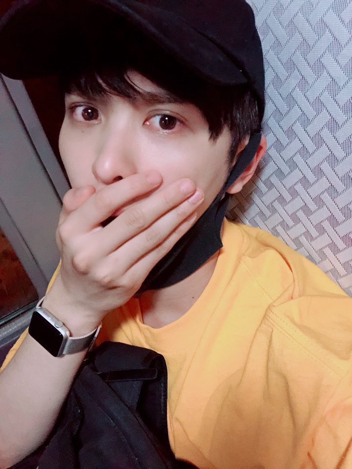 snuper_france's tweet photo. [08/07/2018]

#Snuper #Taewoong #ArrivéEn #Inde #PasDinternet #Choqué #NousSommesArrivésSainsEtSaufs https://t.co/6mDduJEtLM