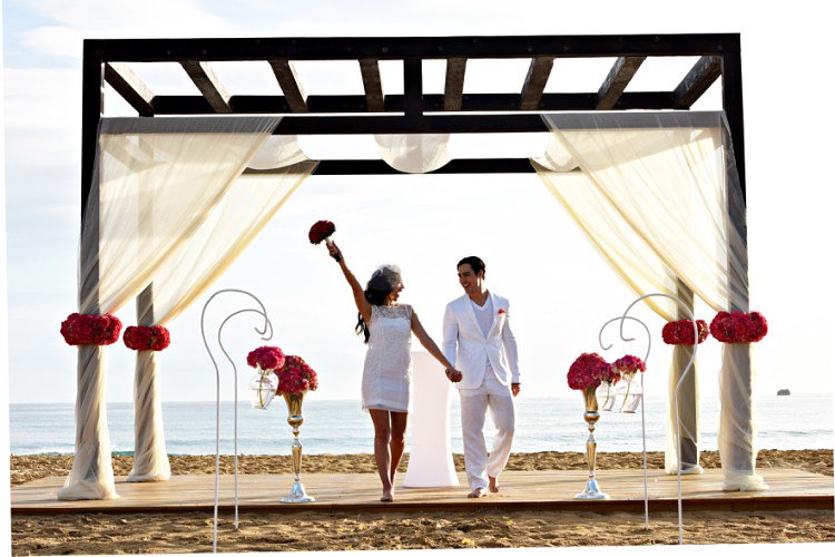 DestWedDetails's tweet photo. Win a Free Destination Wedding Package Valued at $30,000 https://t.co/wgLcrcHPjl https://t.co/dxQoHmae5a