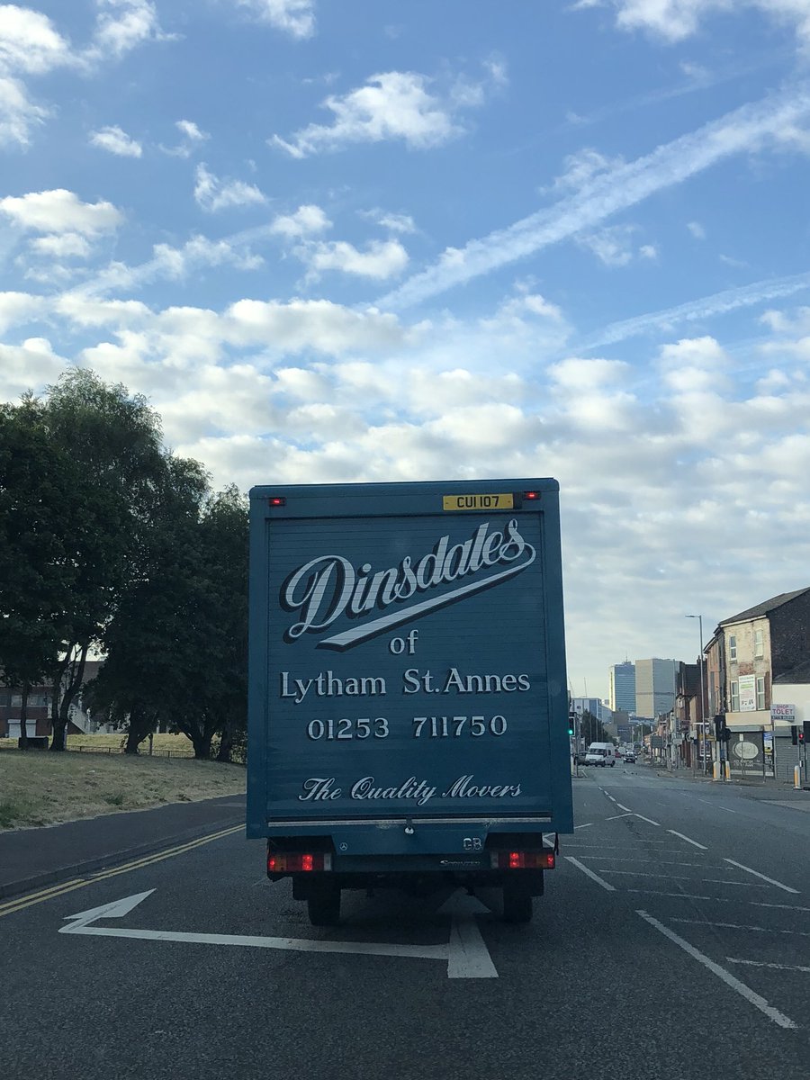 cez29's tweet photo. @reece_dinsdale more than just a massive name in film n TV!! Tell u wot pal I wouldn’t mind being ten bob behind u in the bank 😂😂 #Dinsdales #QualityMovers https://t.co/mVuqMyQGnb