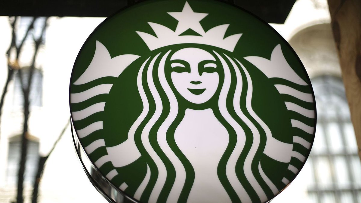 latimes's tweet photo. Starbucks will eliminate single-use plastic straws from all of its locations within 2 years, citing the environmental threat to oceans https://t.co/lAvP9vG6NM https://t.co/jAEZtXYDeG