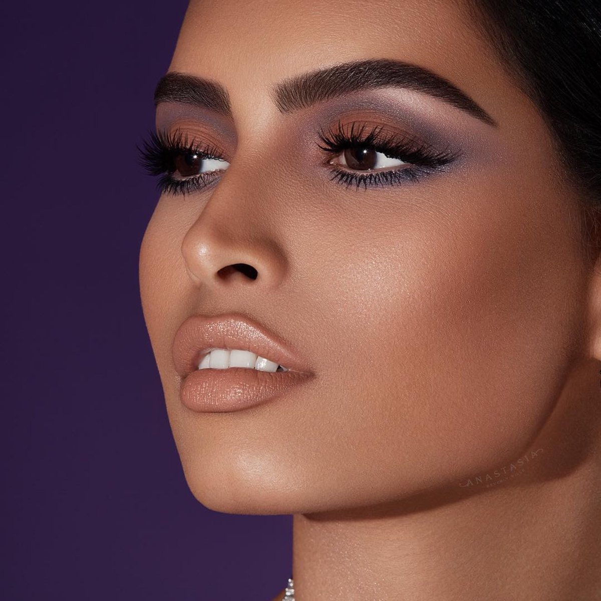 jes_sprinkles's tweet photo. Norvina palette π¨
β¨NEWβ¨ Sunscape lip gloss π Launching 7.17.18
@ABHcosmetics @norvina1
#anastasiabeverlyhills #norvina #ABHxNorvina #abhshadows #abhgloss #abhfam https://t.co/FLrM15ZAp3