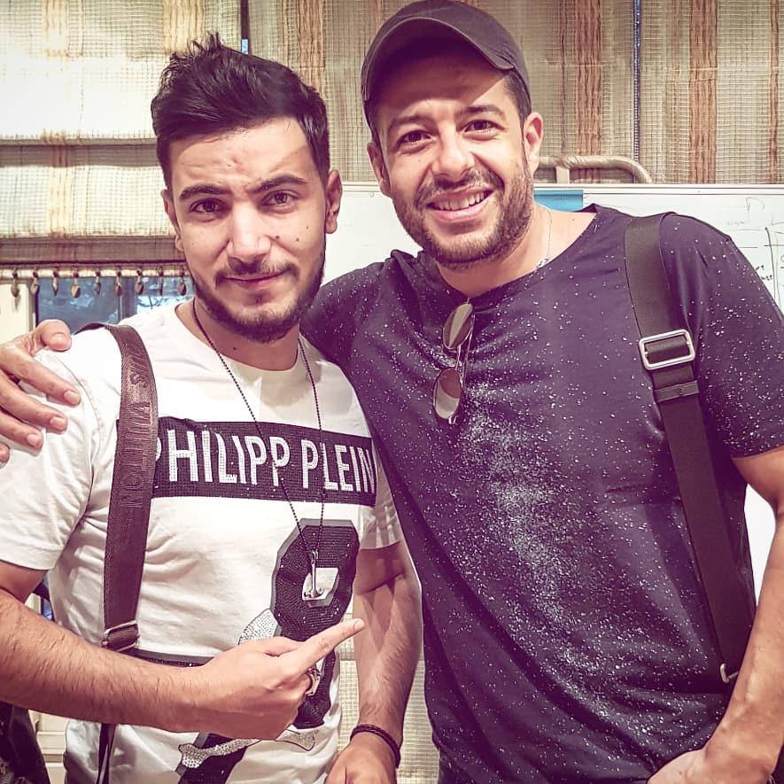Houcine_Benhadj's tweet photo. جد سعيد لرؤي��ك مجددا كابتن #حماقي ،
مباشر من الاستوديو استمتعا فعلا و سمعنا ألبوم أبو الكباتن محمد حماقي الجديد اللي راح ينزل عن قريب ، والله ألبوم #خطييييير  رفقة الموزع تميم و الشاعر ايمن بهجت قمر و الملحن صديقي منير الجزائري . 🇪🇬🇩🇿
#Hamaki #houcine_benhadj https://t.co/dFeAurUleO