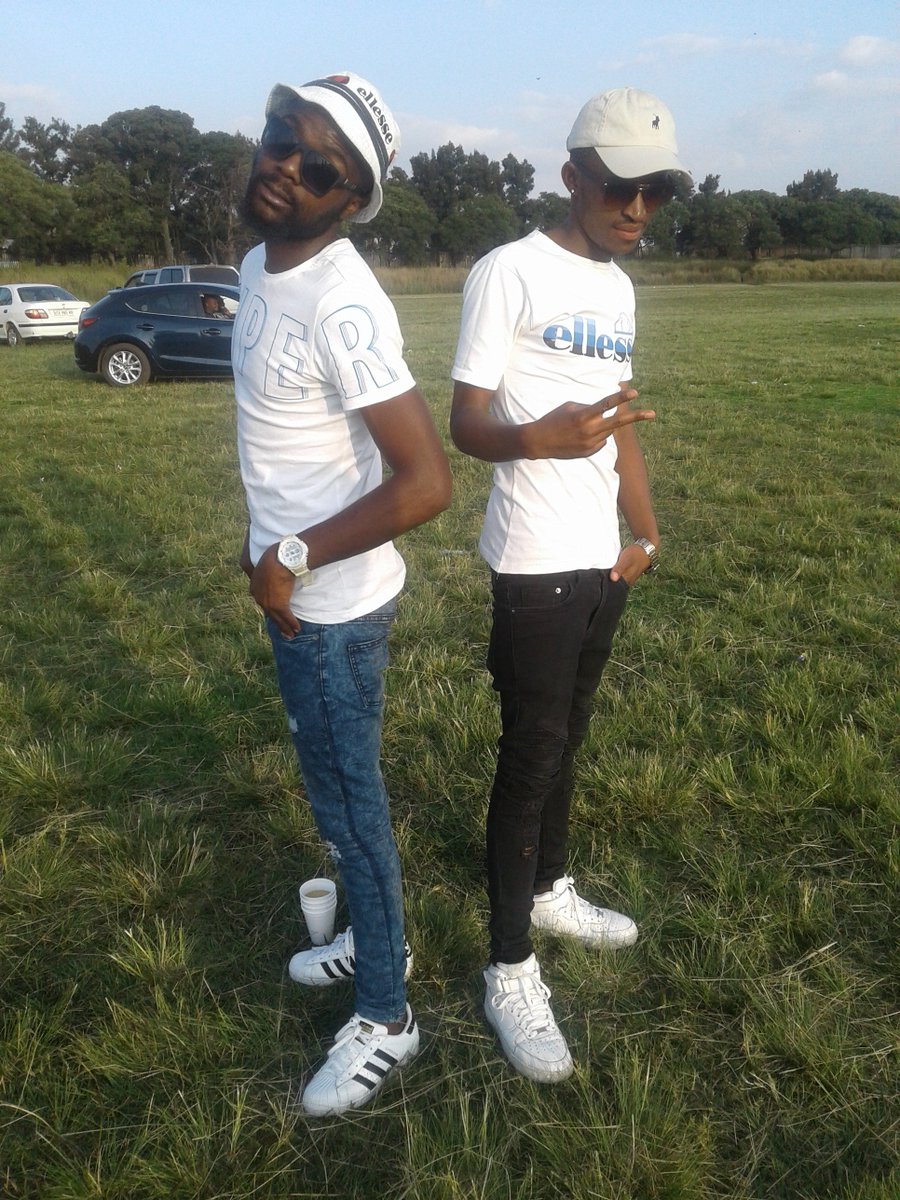 _SIMOOH's tweet image. .....