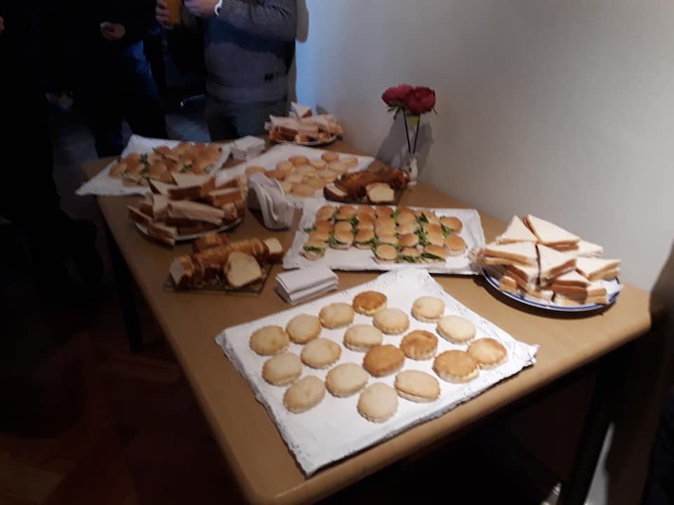 catenaing's tweet photo. Hoy desayunamos con el equipo en una reunión de steering general #somoscatena https://t.co/kQYn2Z1fgx