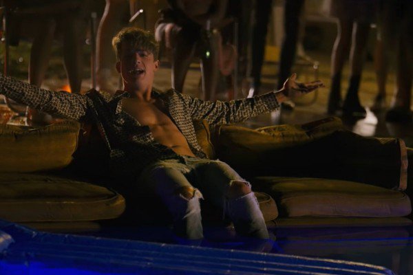 .<a href="/charlieputh/">Charlie Puth</a> estrena su último vídeo, ‘The Way I Am’. Quinto single de 'Voicenotes' goo.gl/rUooHw