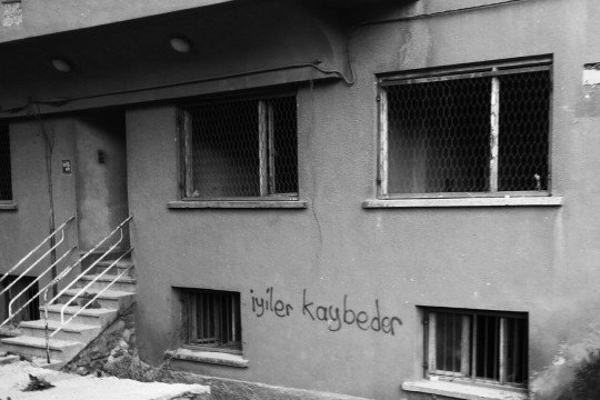 oguzgibibiri's tweet photo. İyiler kaybetmez kaybedilir https://t.co/AHeHKrUQty