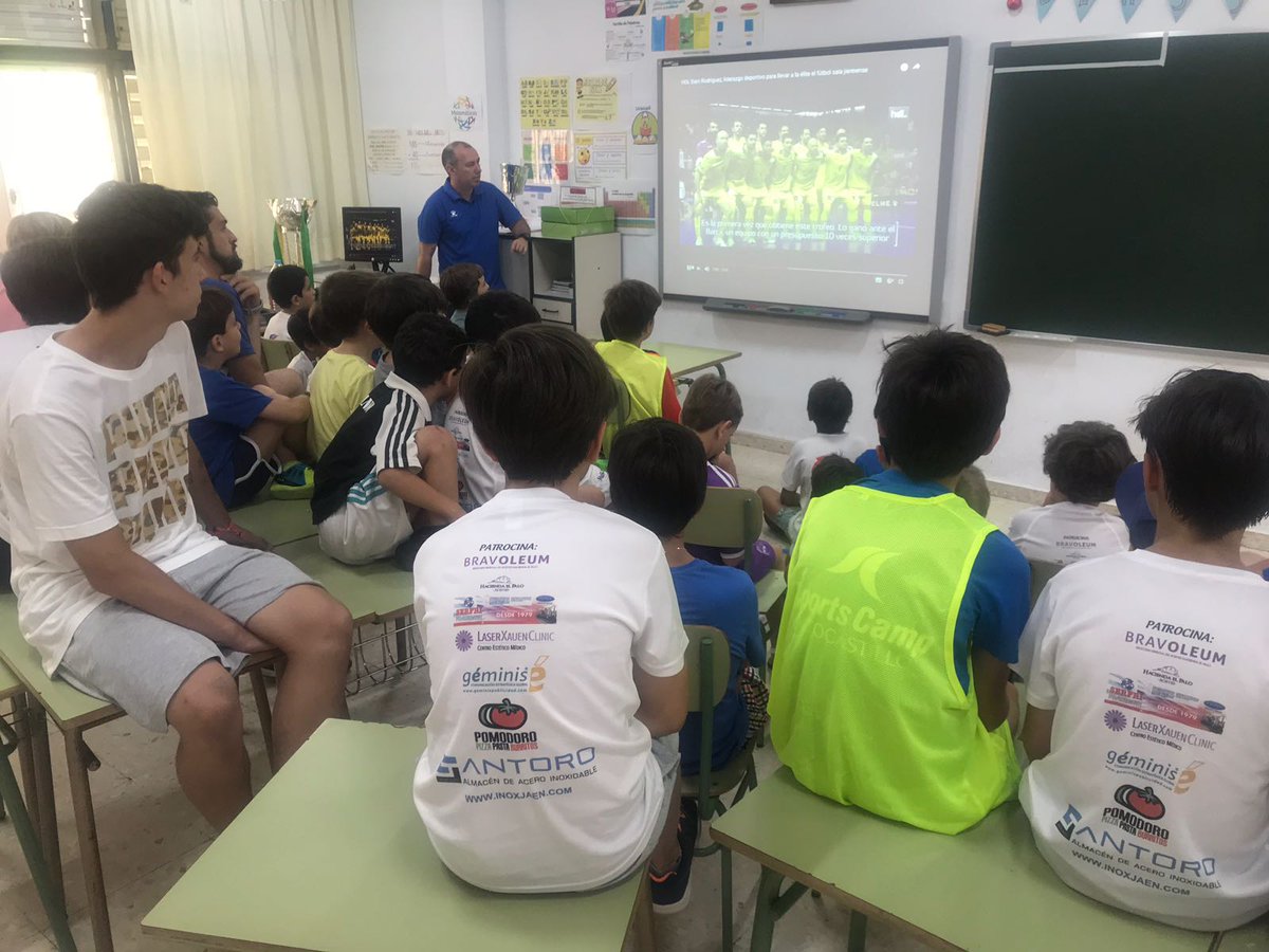 🅳🅰🅽🅸 ⓇⓄⒹⓇⒾⒼⓊⒺⓏ⚽📋 tweet media