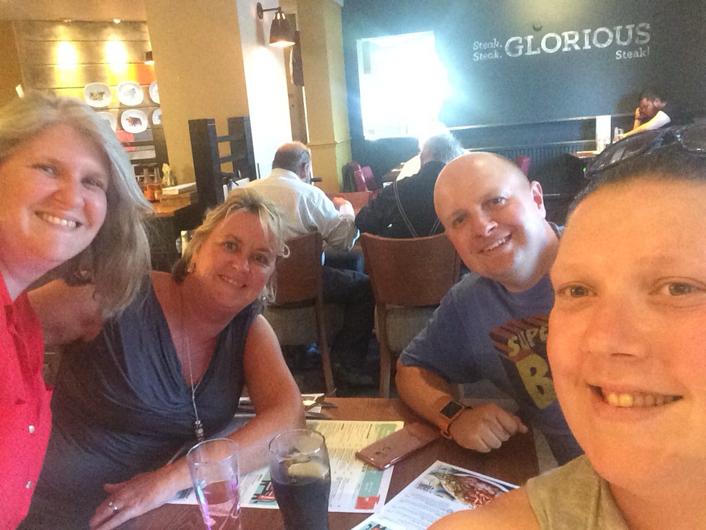 Fab evening with Paul Curtis during his tour of the Cotswold area  <a href="/paulallancurtis/">Paul Curtis 💙</a> <a href="/katesharpe69/">Kate Sharpe</a> <a href="/SDEBDD/">simon ewins</a> <a href="/RikkiQuinlan/">RQPI</a>