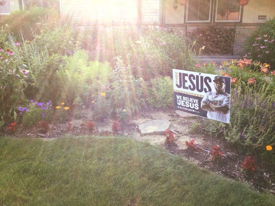 Brewers's tweet photo. .@ChaseAnderson87 is through 3 scoreless innings and @JAguilarMKE leads off the top of the 4th! #WeBelieveinJesús 

Retweet and you might win a lawn sign that shows who you are voting for: https://t.co/ZGJNZU1cbn https://t.co/rFdbFsts7S