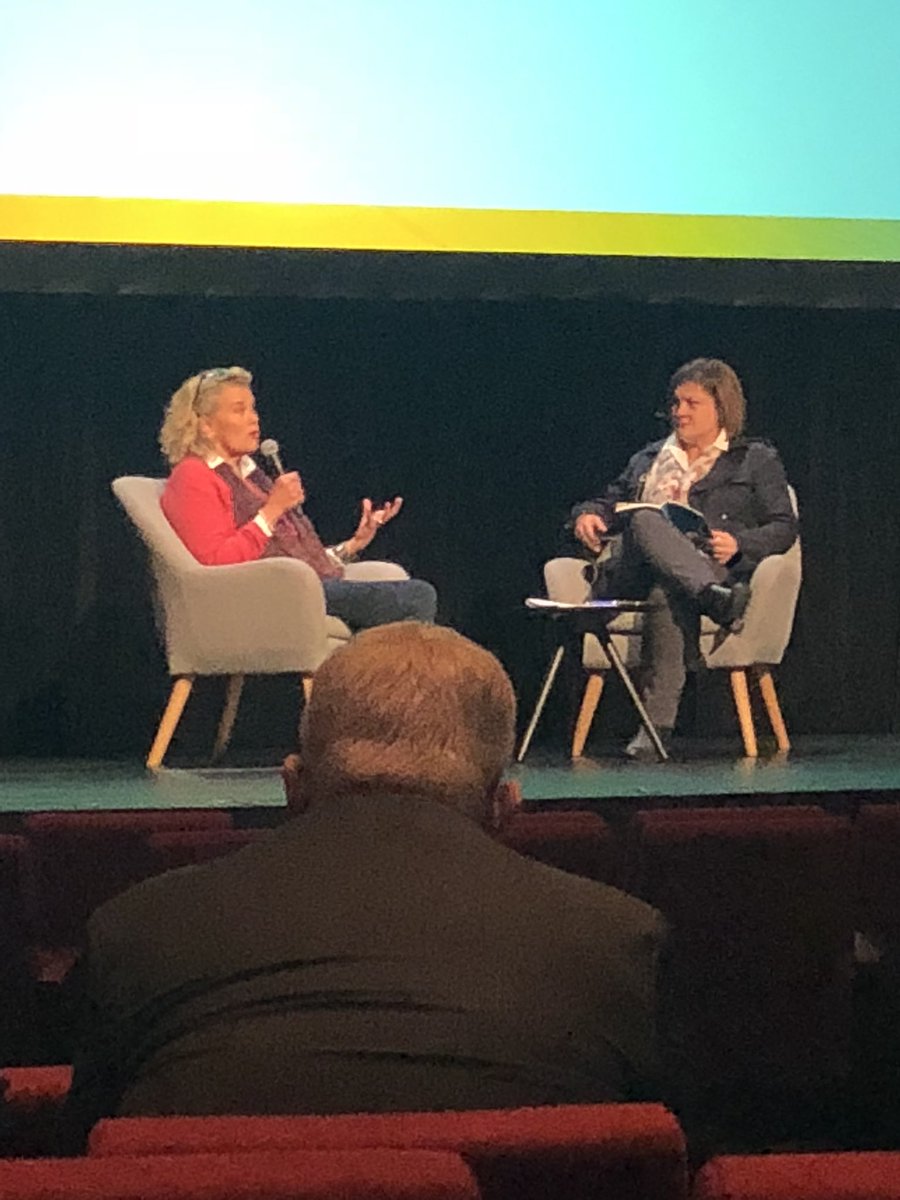 Conversations with Fiona. Two inspirational women on one stage. #IG18 <a href="/afsnsw/">Fiona Simson</a> @CindaCassidy <a href="/GrainGrowersLtd/">GrainGrowers</a> <a href="/InnovGeneration/">InnovationGeneration</a> <a href="/Farm_Link/">FarmLink Research</a> 🌱