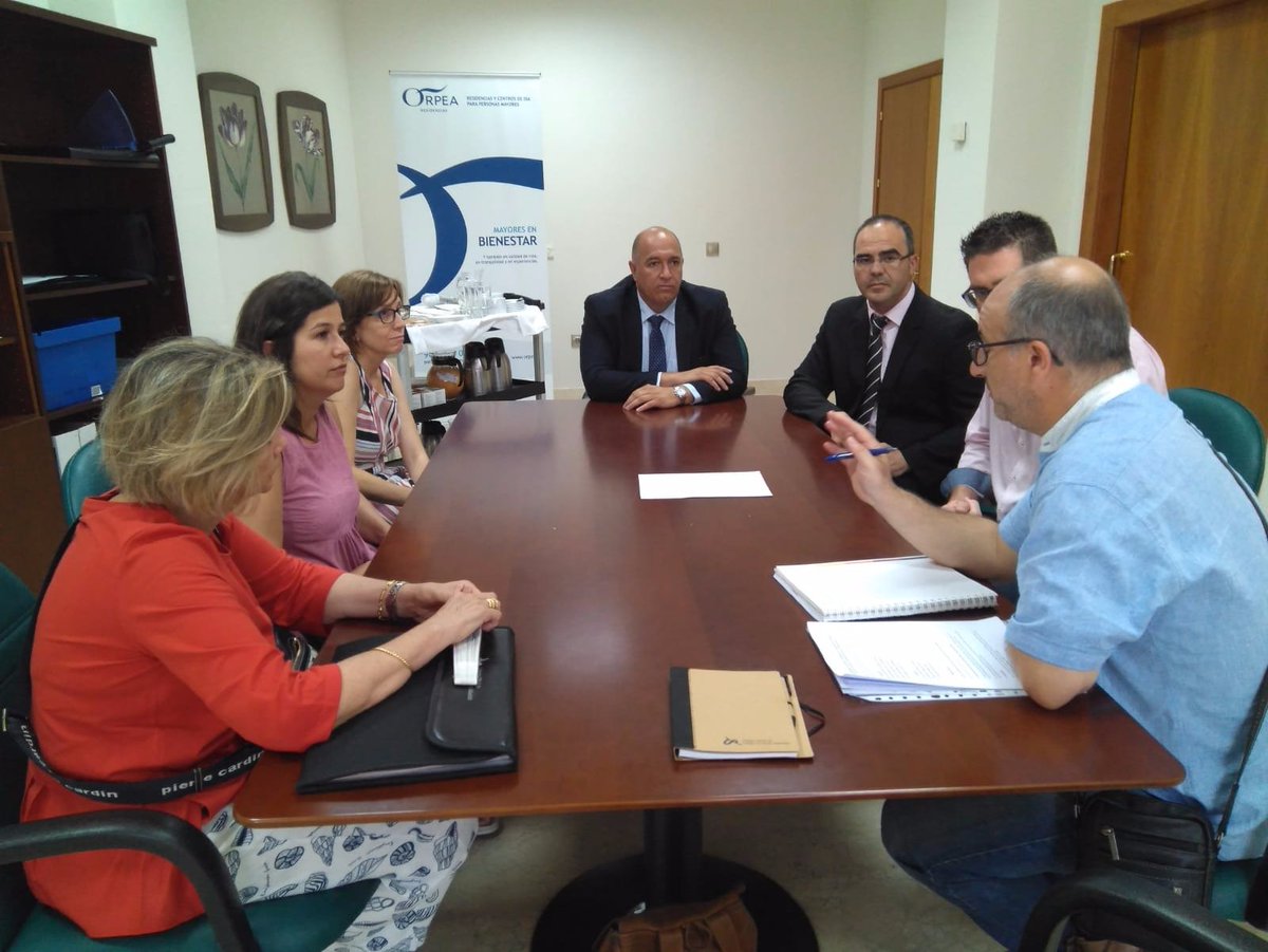 COTS_Va_Sg's tweet photo. Esta tarde hemos firmado un interesante #convenio con la Residencias #Orpea, mañana os damos todos los detalles en nuestro blog #EnClaveSocial https://t.co/k6URkBUg5A