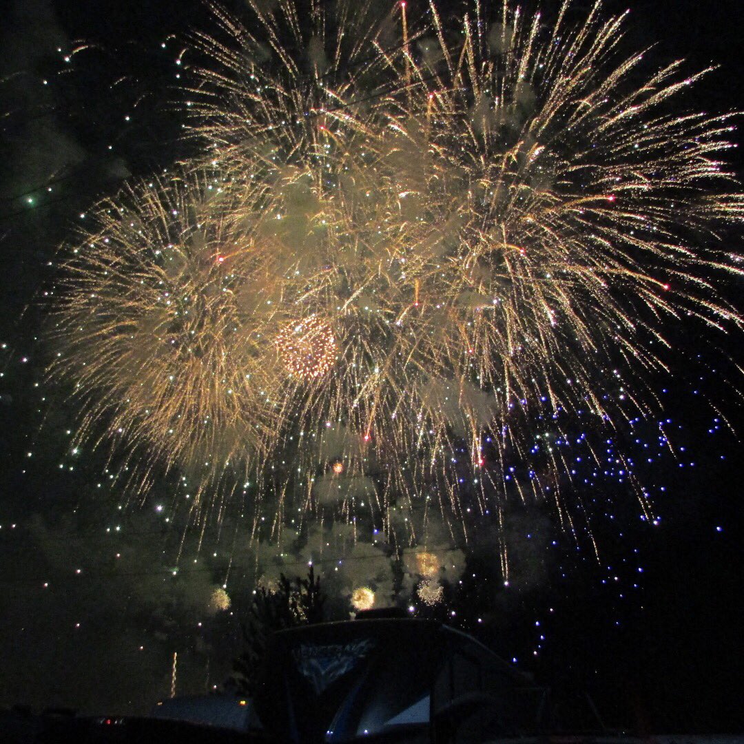 JamieSherrodTV's tweet photo. #WeekendFiles: Bay City fireworks festival ๐โค๏ธ https://t.co/t032iMuZff