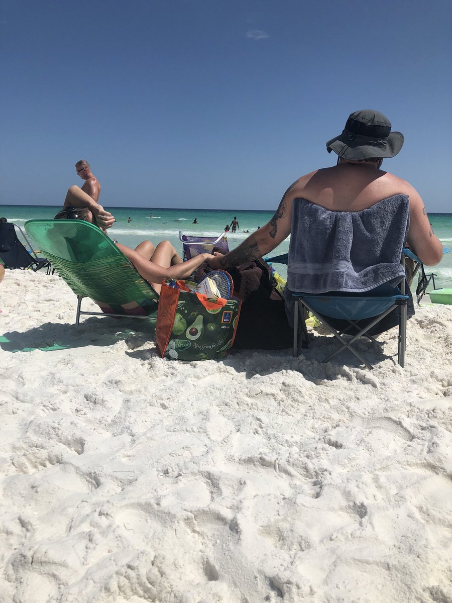 Sydwick23's tweet photo. Also if this isn’t me and Tyler one day....
They have been married for one year and came to the beach to celebrate they’re from Georgia, have cute accents and have done nothing today but listen to country music &amp; post Malone, drink beer and hold hands ❤️ https://t.co/3dVc5hF9a9