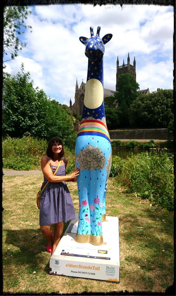 MarnieMakes's tweet photo. Ta-Daaaaa! Presenting 'The Giraffe Who Found His Happy Place'!You'll find him on the @WorcStandsTall art trail, Bromwich Parade, opposite Worcester Cathedral, in a spot just perfect for him. He couldn't be more at home ! @wildinart @StRichardsHosp #arttrail https://t.co/2nXf9BdWHl
