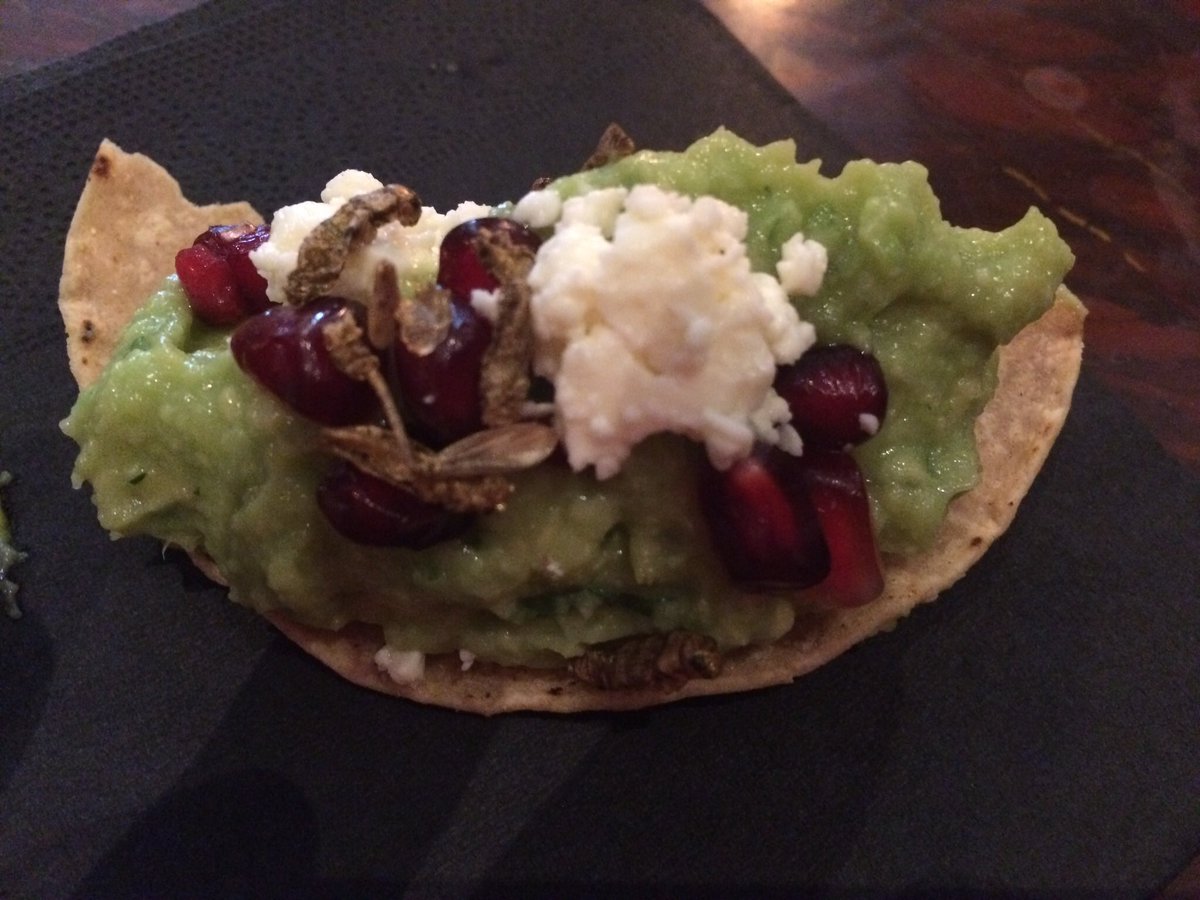 If you want to try something different @ellacantalondon Overture Guacamole Nacionalista, las joyas Mexicanas can you spot the gold #grasshopper #eventprofs #eventplanners