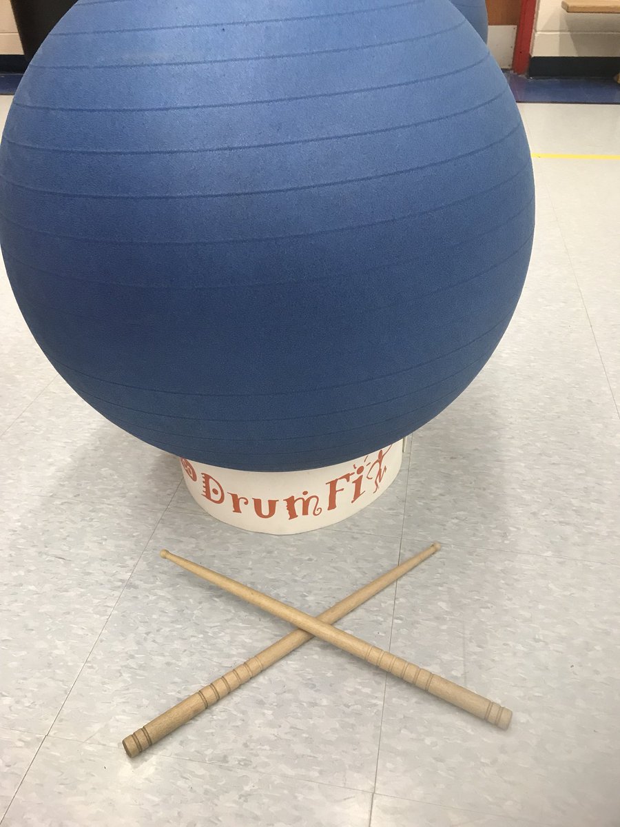Mrs_A_Isaac's tweet image. @drumfit 🥁 fun today at #CampDiscovery @DPCDSBSchools.   #ReceptiveLanguage #PhysicalLiteracy #Fun
