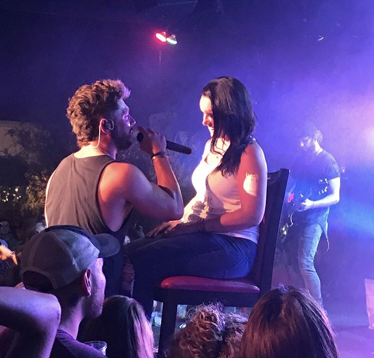 lrose24x's tweet photo. So for the past week all I’ve really been doing is bragging to everyone in my life about how we met @iamchrislane  &amp; how he pulled Arielle on stage for her Bach weekend. #deweyBeach #theBESTweekendEVER https://t.co/UCF87PJERg