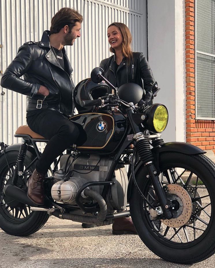 CafeRacerDreams's tweet photo. If its still in your mind - its worth taking the risk!💥
#crd103 #caferacerdreams #caferacer #bmwmotorrad #rideon https://t.co/PbMrQcjtLn