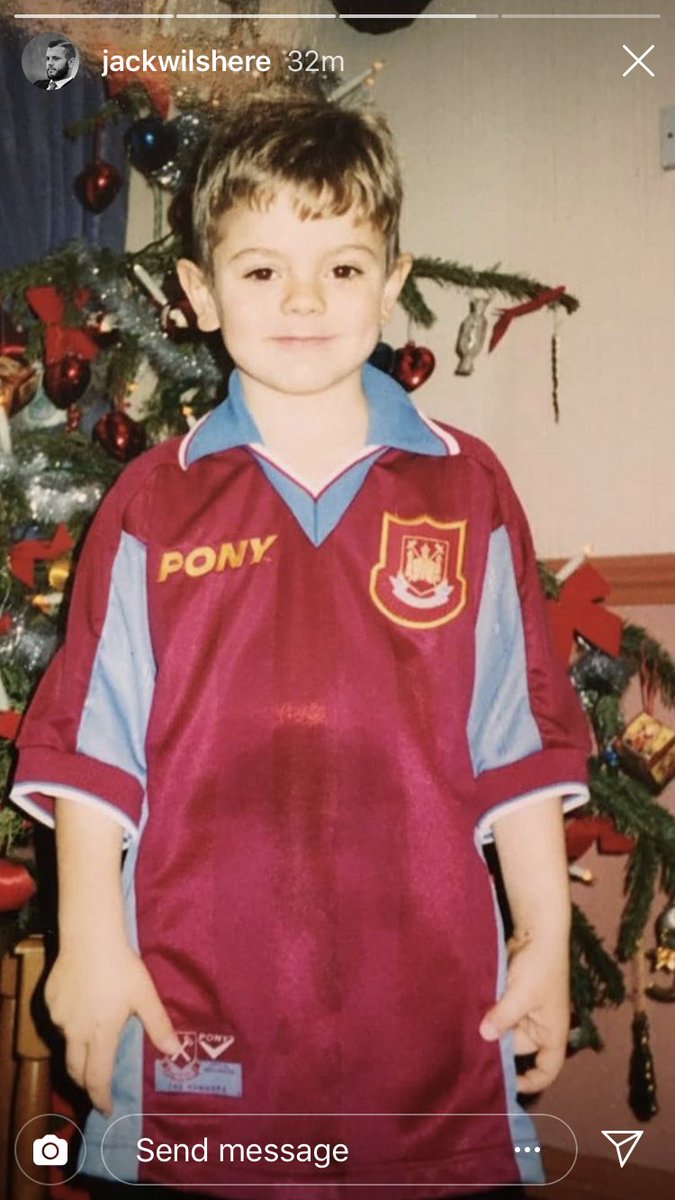 LeonH1983's tweet photo. I can’t remember a player who genuinely loves he’s joined us and genuinely loves he’s a West Ham player love to have u here @JackWilshere #hesoneofus #hesahammer #moncur https://t.co/Ten9UkMvim