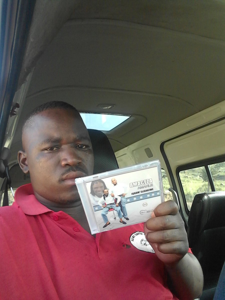 kwagobho's tweet photo. ngilithenga eshorp icd cz angithandi ukubona abaculi bakithi behlupheka https://t.co/YqsjoZA19l
