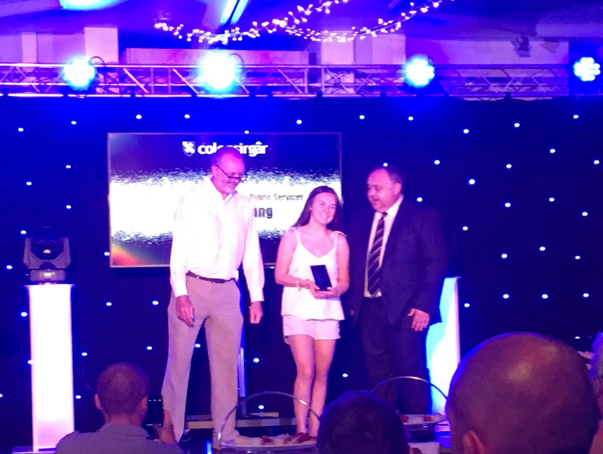 christyanha85's tweet photo. Yr Enillwyr! The Winners! @ColegSirGar #bestofthebest #AOE2018 https://t.co/khMtia8IRm