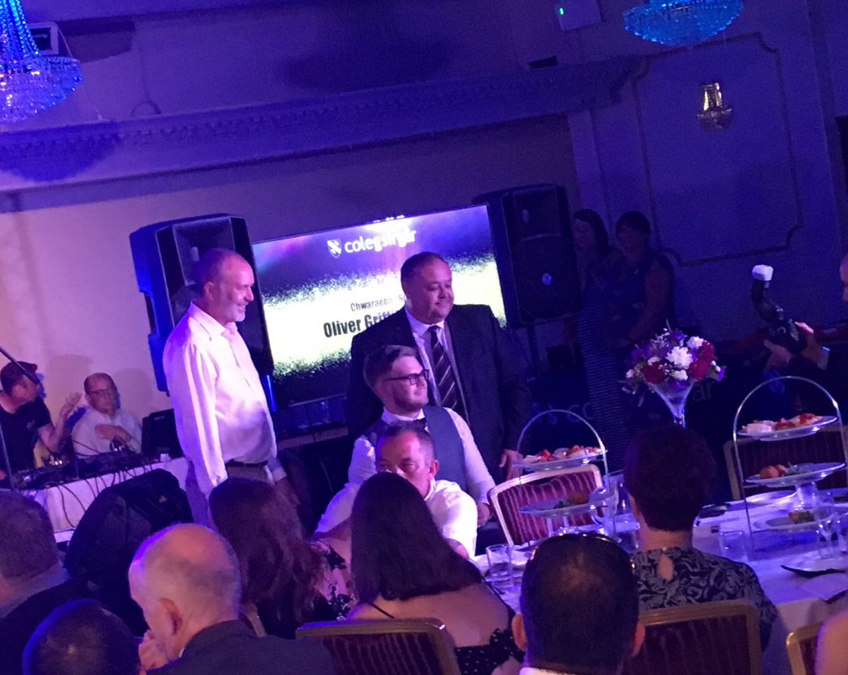 christyanha85's tweet photo. Yr Enillwyr! The Winners! @ColegSirGar #bestofthebest #AOE2018 https://t.co/khMtia8IRm