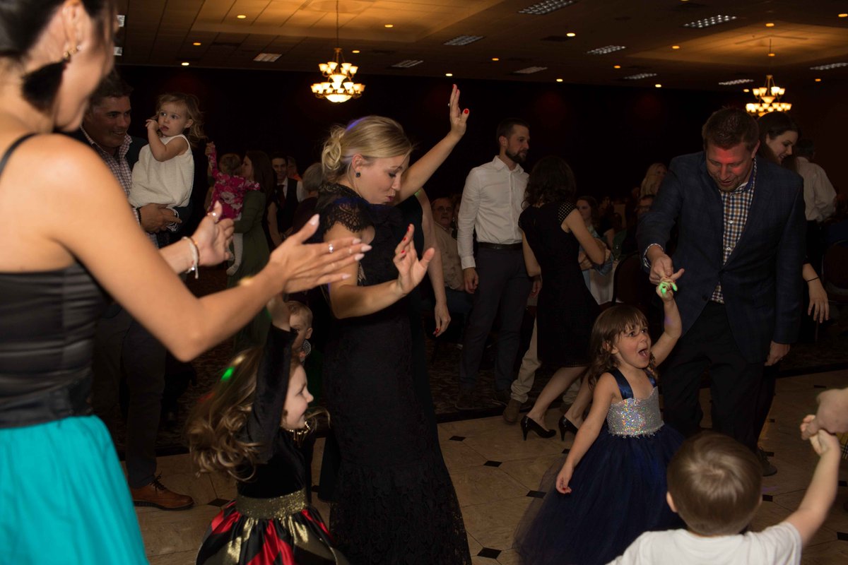 CourtyardsAndov's tweet photo. Here at the Courtyards, we know how to celebrate! 
Photo by: Jenn Olson - https://t.co/h9bvIEQwiX
#mnwedding #weddingdance #reception #celebratelove https://t.co/uR8o8dhn4m