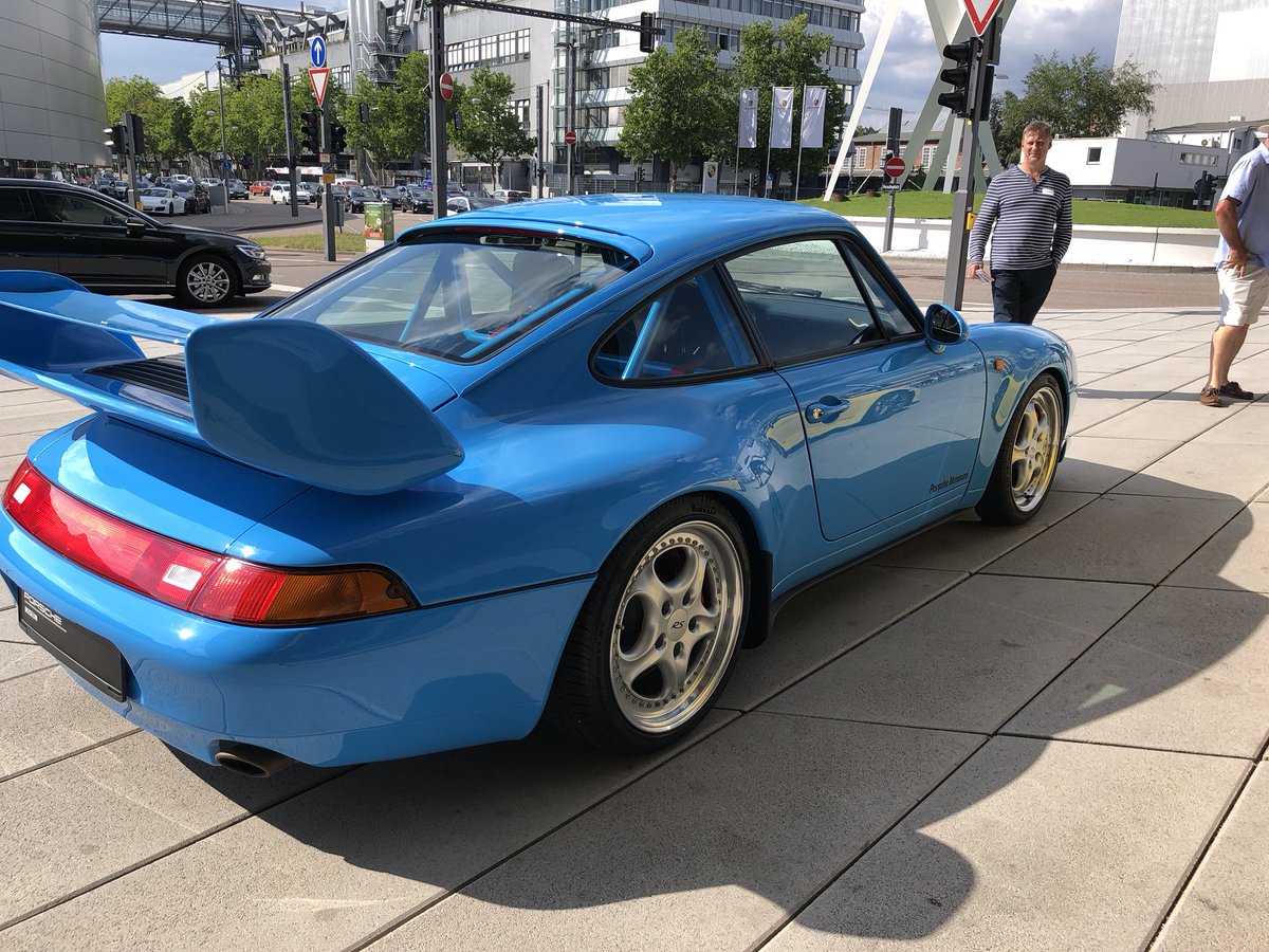 Another favourite from the weekend’s #porschemuseum trip #Porsche993 #rivierablue it’s not a #gt2 so what is it?