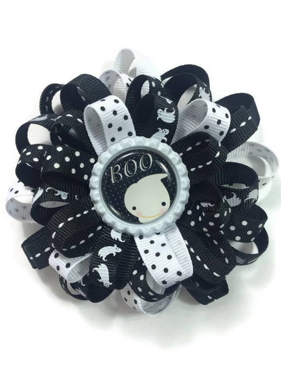CupcakesClips's tweet photo. Halloween Ghost Large Hair Bow #halloween #ghost #boo #hairbow #largebow #loopybow #etsy #etsyshop #etsyhandmade #handmade #handmadebyme #handmadewithlove #shophandmade #halloweencostume @Etsy https://t.co/ycqLTGask4 https://t.co/fNAPtWLKOH