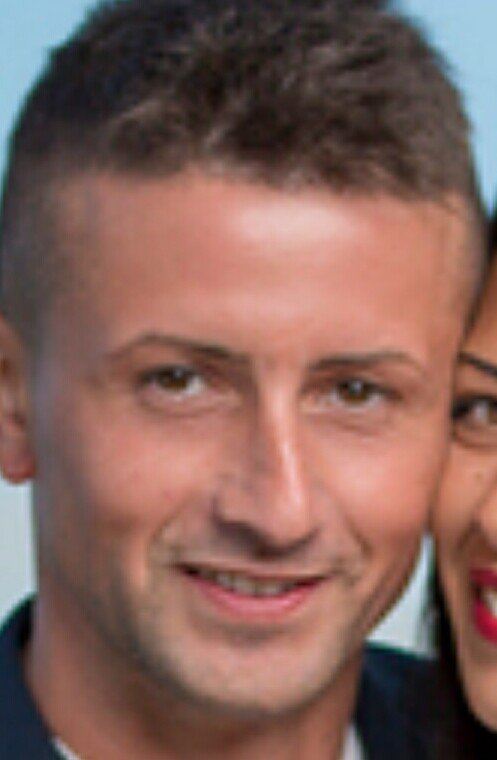 andrearew's tweet photo. #TemptationIsland "mo diventa brutto..." Cioè davvero può diventare più brutto? https://t.co/NxaJLeZxYJ