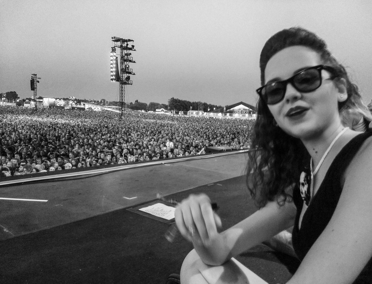 DeZutterSarah's tweet photo. Thank you from the bottom of my heart, @nickcave, @warrenellis13, @RockWerchter. 
The Nick-lace came alive, so did I.
#nickcaveandthebadseeds #rockwerchter https://t.co/V0aM4cbQPS