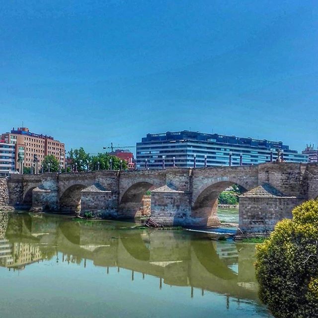 miquelguiot71's tweet photo. Reflexos, bona nit.
#adicted_to_reflections #total_reflections #be_one_hdr #loves_reflections #be_one_reflection #fever_reflect #ok_myworld #ok_spain #ig_monuments #monumental_world #reflection_ #monumentalspain #total_myworld #mixed_topics #myplanet_hdr… https://t.co/aHQP1asTGG https://t.co/Zu1yRdoCGp