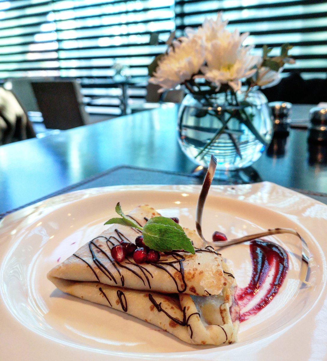FourPointsLA's tweet photo. Organiza tu semana y aprovecha de salir a almorzar rico. Tenemos nuestro Menú Ejecutivo 🍽️ de lunes a viernes en nuestro Restaurante 565 con un valor de $8.000 p/p #GHL #FourpointsLA #fourpoints #Sheraton https://t.co/zQgpkcVweP