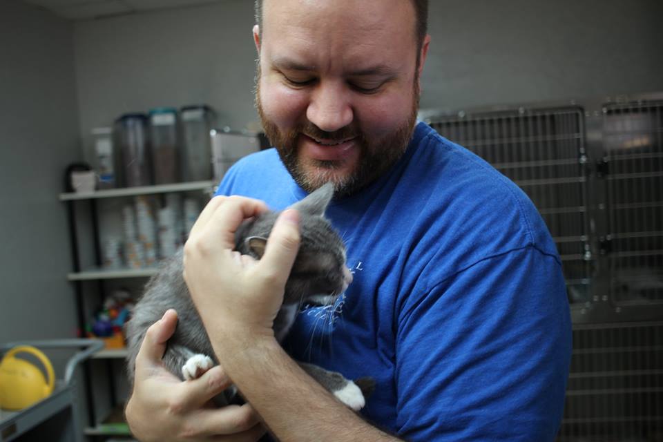 okhumane's tweet photo. #Congratulations on your new journey, @JacobTidwe11! Thank you for the 500+ #volunteer hours you've given to #okhumane the past three years. We'll forever be #grateful for the lives (of #pets AND people!) you've impacted. You're an #inspiration to us all, and we'll miss you! https://t.co/WnRnPdFFYx