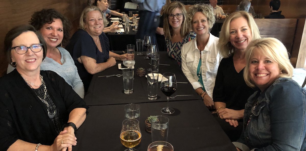 kimthomas5's tweet photo. Fun night with friends! #bookclub #nobook #ChapterChicks https://t.co/tAHgXkg0sf