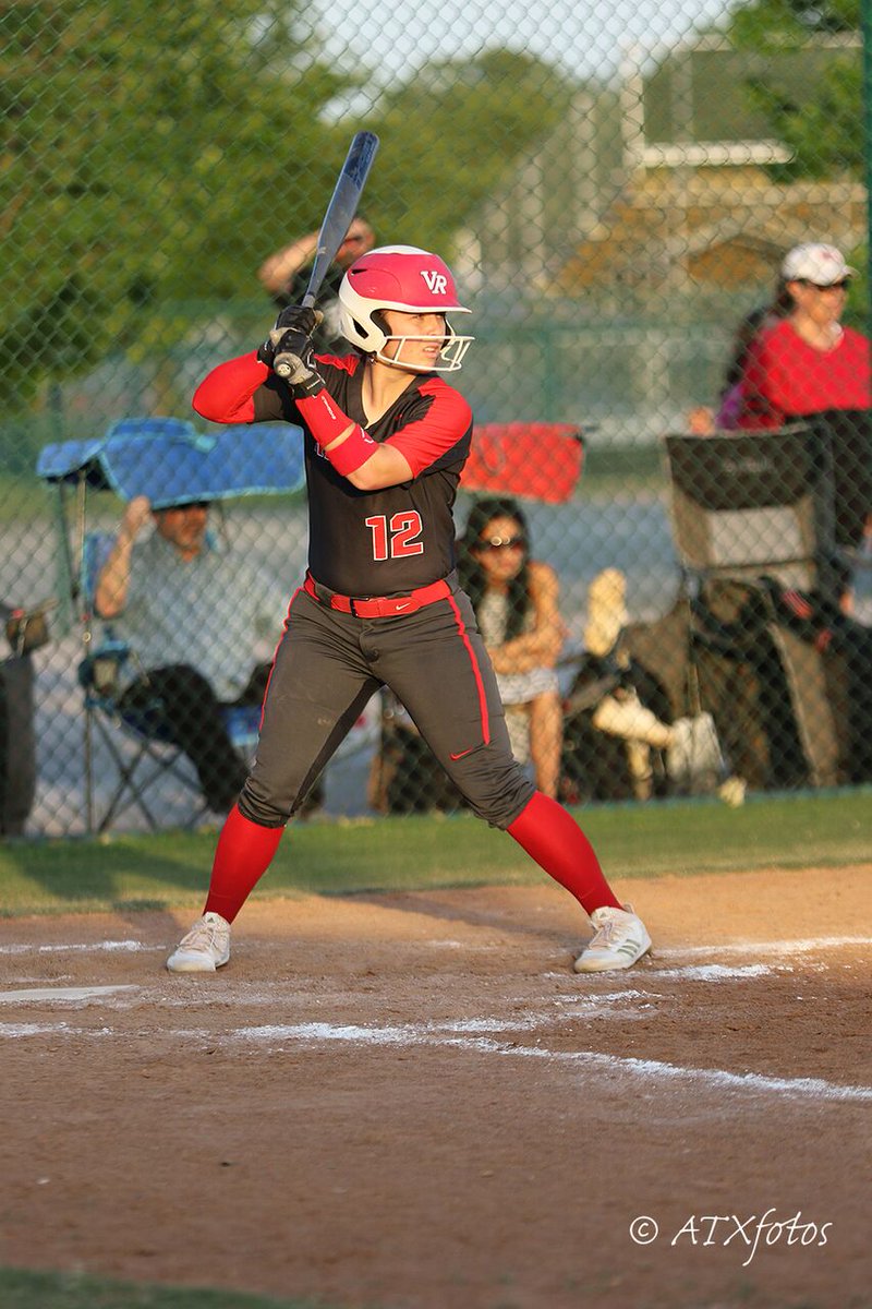 VRHSSOFTBALL tweet media