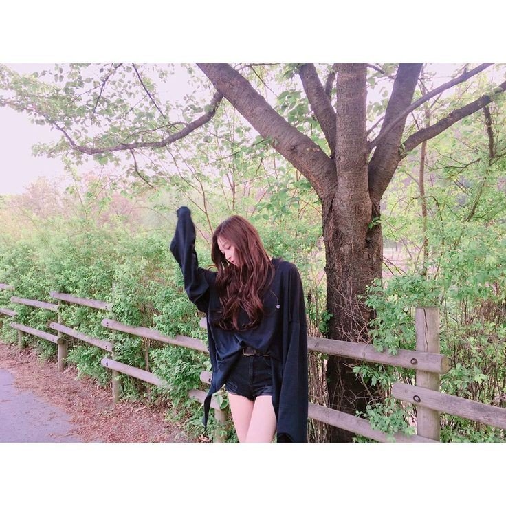 Meloniliski's tweet photo. #Melonlovers

💕Rose &amp; Wonho  çifti  çıkmaya başlamıştır! 
İlişkilerinin  uzun süreli olmasını diliyoruz!
@shinwonhoxr
@_rosechaeyoung https://t.co/PtQyVkQQ5j