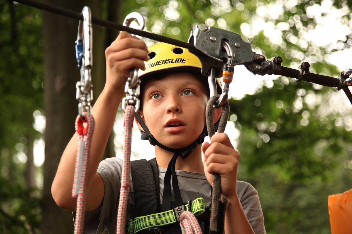 FunRoadsTV's tweet photo. Only one word comes to mind when you're looking for the ultimate thrill, Zipline! One will even take you down an Olympic Ski Jump at 50 mph. Talk about an extreme #FunRoad. And remember, whatever you do, don't look down!
https://t.co/j09a3CyVVT https://t.co/oOYFlWCQCX