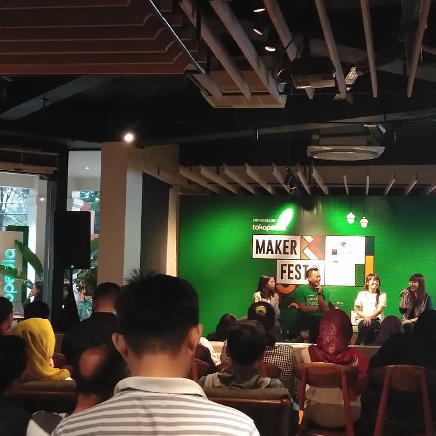 sumfourmit's tweet image. di makerfes juga ada loh workshop untuk para topres dimana saling sharing ilmu dan penjualan di tokopedia .
.
#MakerfestJakarta
#MakerFest2018
#goodpeopl