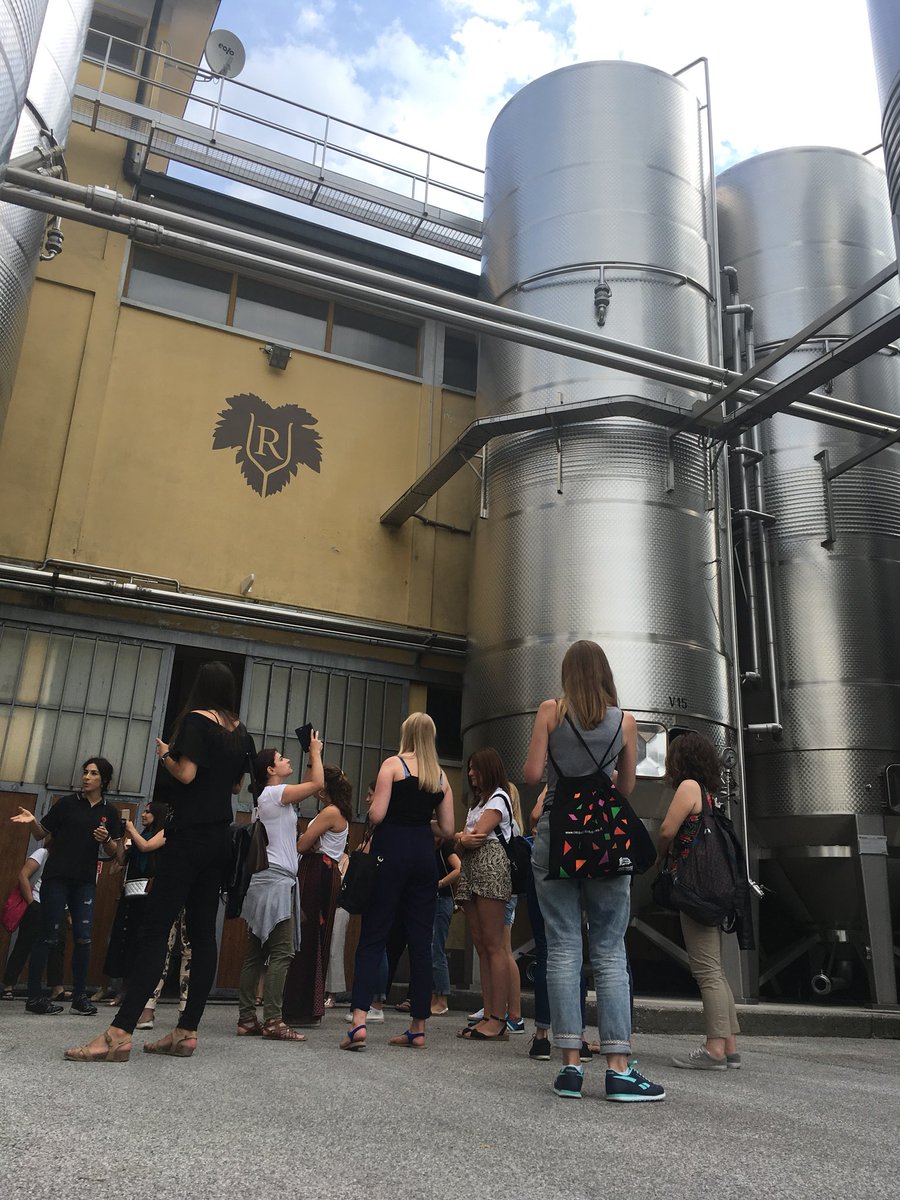 ScopriEuropa's tweet photo. Dalle radici del vino alle radici del post-rock.
Le uscite dei #curiosifvg2018: Cantine Rauscedo, Abbazia di Sesto al Reghena e i @mogwaiband a @sextonplugged.
La giornata ci ha dimostrato quanto si possa essere curiosi in tutti i sensi!
#fvglive #sextonplugged https://t.co/ammhs1UVZu