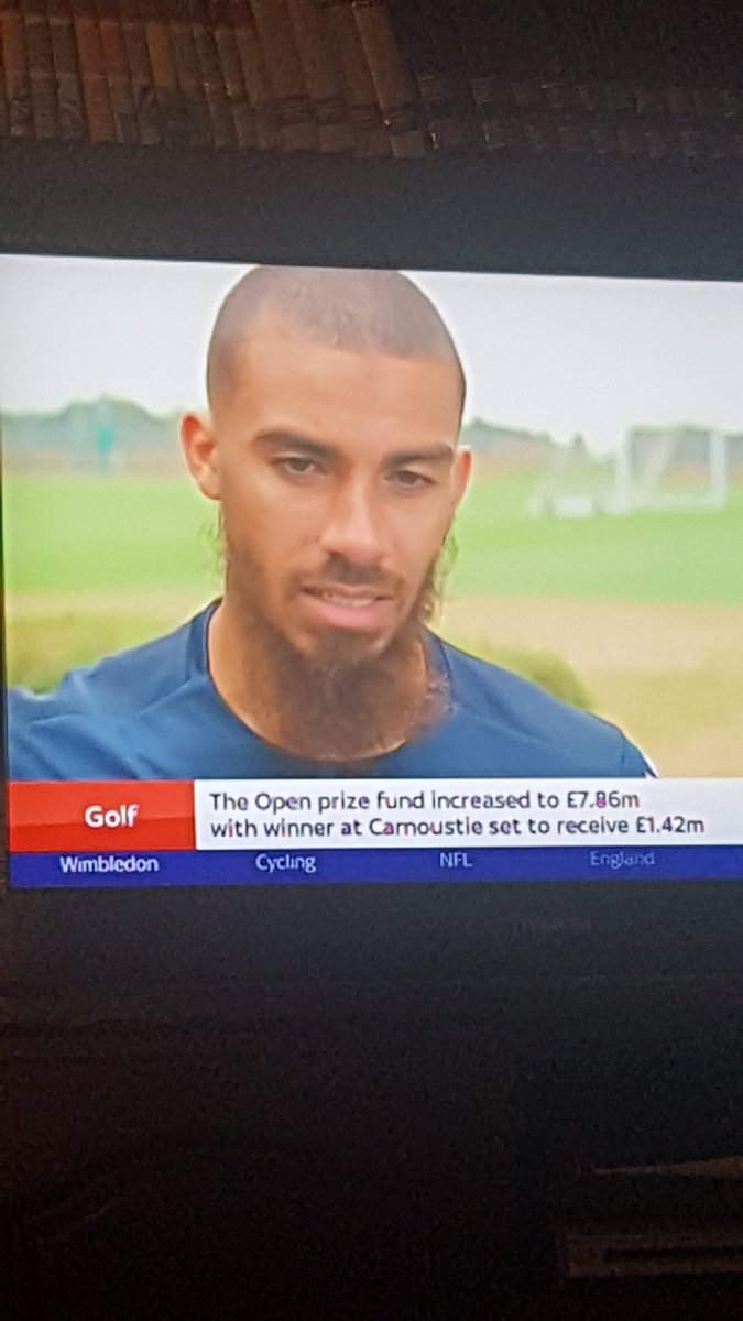 IanMcDonald91's tweet photo. Why is he persisting with growing that fluff? #LewisGrabban #FacePubes https://t.co/pxQEGPzBky